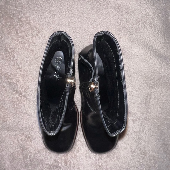 Nasty Gal- Platform Boots - Picture 4 of 5